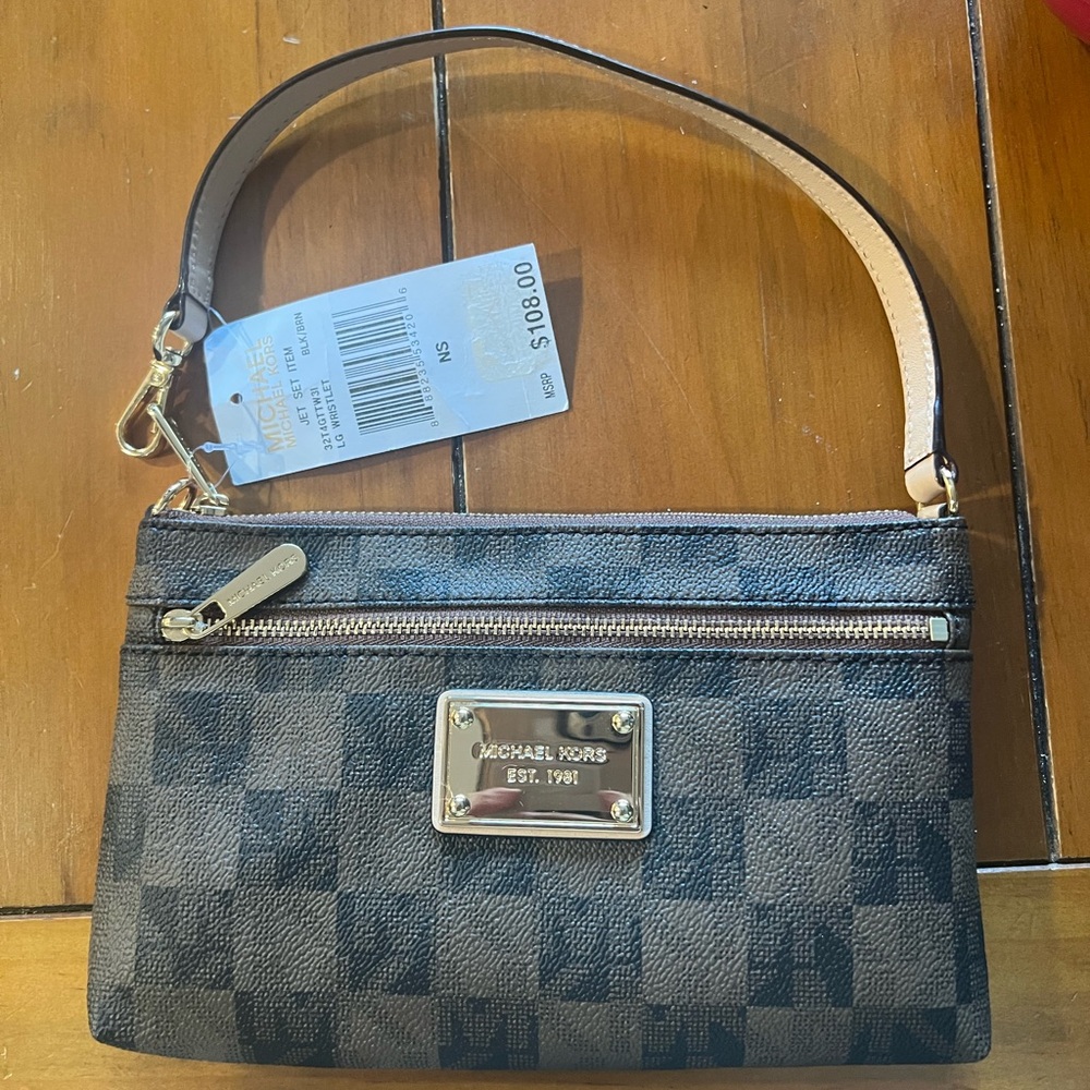 Michael Kors Wristlet